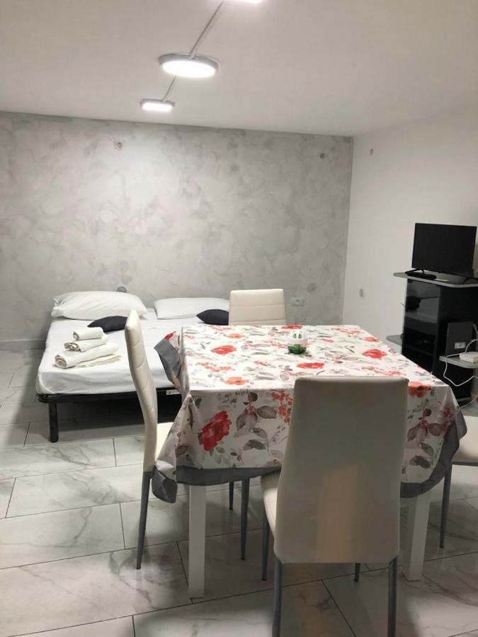 شقة نابولي  في Casetta Bianca المظهر الخارجي الصورة